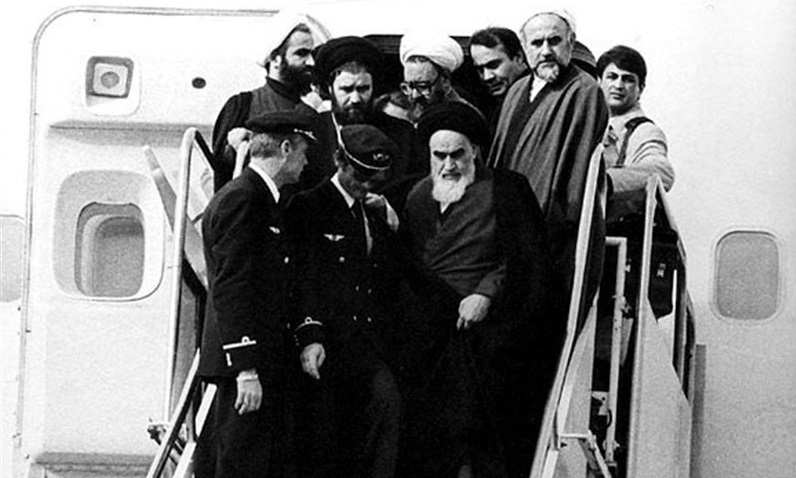 ویرانی نظام سلطه با ورود امام خمینی به کشور