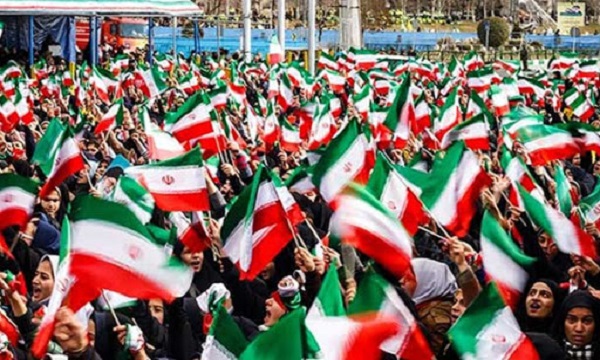سه دلیل برای اینکه انقلاب اسلامی را دوست بداریم