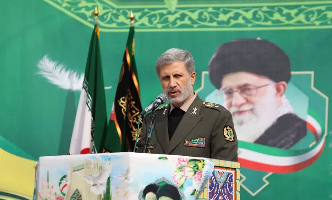 نتیجه ایستادگی مردم در برابر نظام سلطه، اقتدار امروز ایران اسلامی است