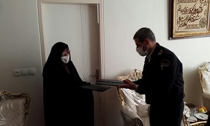 خانواده معظم شهدا پرچم ایثار، شهادت و عزت را همواره بالا نگه داشتند
