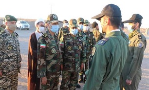 بازدید سرزده امیر سرلشکر موسوی از تیپ ۱۷۷ متحرک هجومی نیروی زمینی ارتش