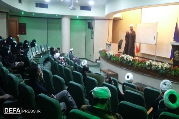 اولین دوره آموزش روایتگری ویژه طلاب در کرمان برگزار شد