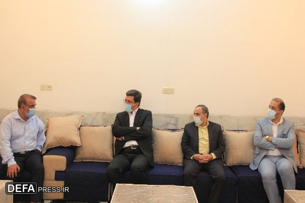 دیدار فرماندار یزد با جانباز «علیرضا ریکازاده»