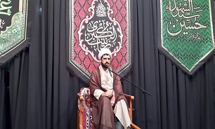 عقب‌نشینی در برابر دشمنان و تسلیم آنها شدن خلاف سیره و راه شهداست
