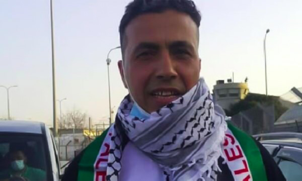آزادی یک اسیر فلسطینی از زندان‌های اسرائیل بعد از ۱۵ سال