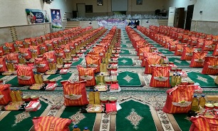 مراسم محوری توزیع بسته های معیشتی با حضور آیت الله فلاحتی