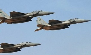 جنگنده‌های سعودی مأرب و صنعا را بمباران کردند