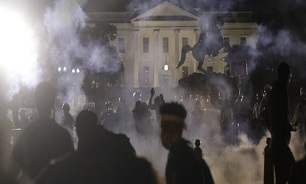 سرویس مخفی خیابان‌های منتهی به کاخ سفید را مسدود کرد