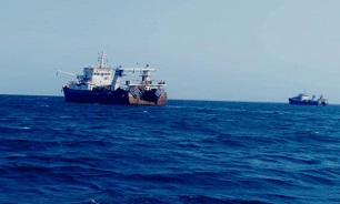 توقیف دو فروند کشتی صید صنعتی ترال در محدوده آبهای چابهار و کنارک