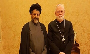 اذعان وزیر خارجه واتیکان به نقش برجسته ایران در لبنان/ پاسخ کتبی پاپ به نامه روحانی