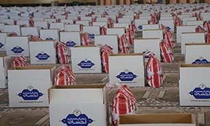 توزیع بسته های معیشتی ستاد اجرایی فرمان حضرت امام (ره) در دزفول