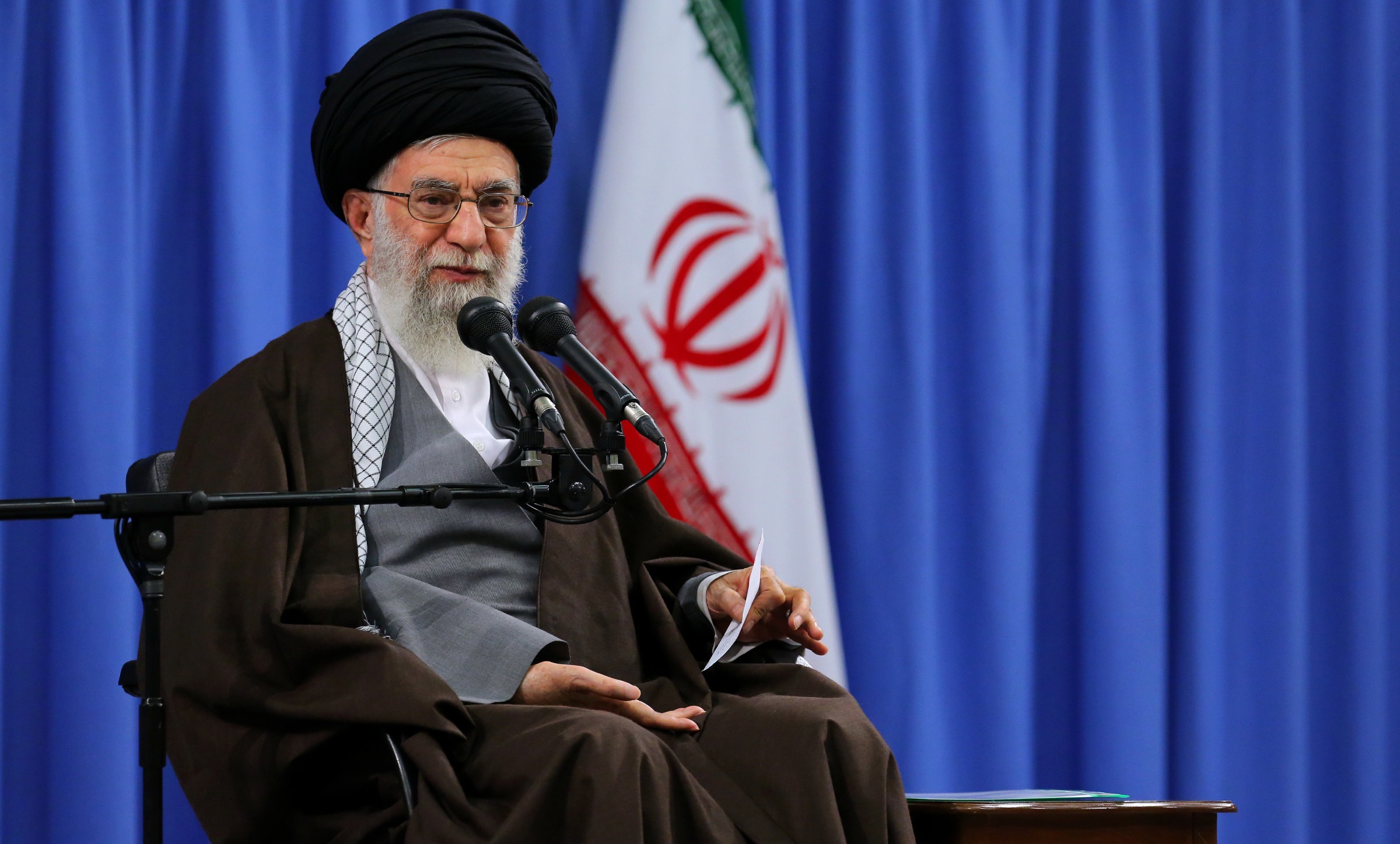 رهنمودهای حضرت امام خامنه‌ای به فرماندهان نیروی انتظامی