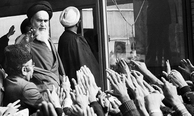 مروری بر دستاوردهای سیاسی انقلاب اسلامی