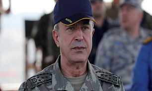 وزیر دفاع ترکیه: به حق حاکمیت عراق احترام می‌گذاریم