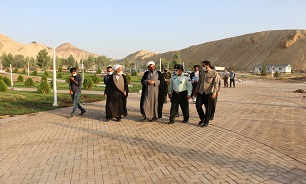 بازدید مسئولان نیروی انتظامی قم از موزه دفاع مقدس استان