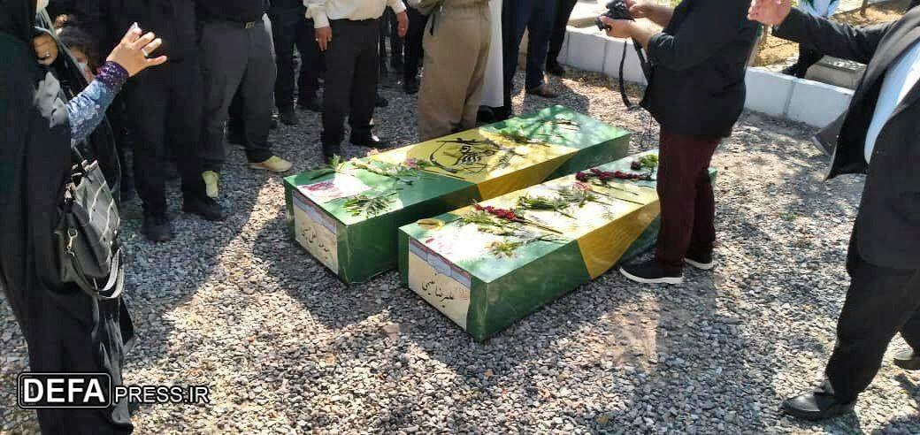 خاکسپاری پیکرهای مطهر دو شهید لشکر فاطمیون در مشهد + تصاویر