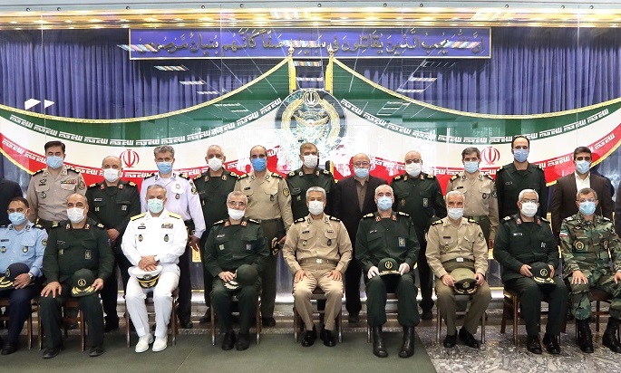 نشست مشترک فرماندهان ارشد و اعضای ستاد گرامی‌داشت چهلمین سالگرد دفاع مقدس ارتش و سپاه