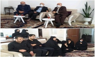 جانبازان شهدای زنده محسوب می شوند