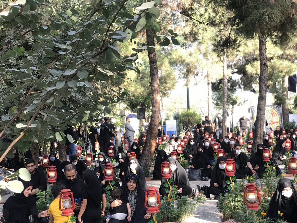 برگزاری عزاداری دهه اول محرم در جوار مزار شهدای گمنام+ تصاویر