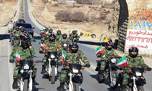برگزاری رژه موتور‌سواری به مناسبت هفته دفاع مقدس در روستای کلل