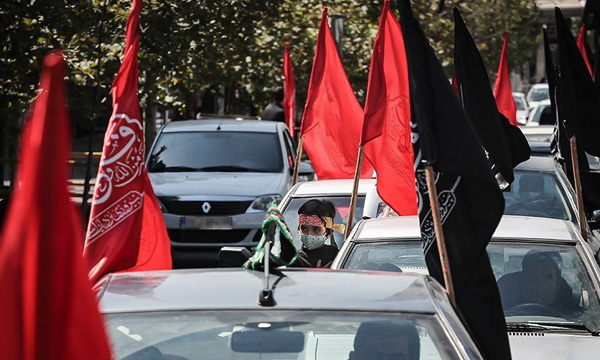 حرکت کاروان خودرویی «جاماندگان اربعین» در تهران همراه با تجدید بیعت با شهدا