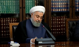روحانی درگذشت مادر شهیدان سعیدی را تسلیت گفت
