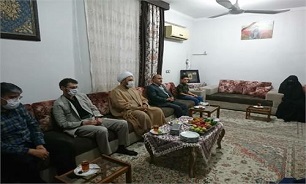 دیدار مدیر کل کمیته امداد امام خمینی (ره) مازندران با خانواده شهید «رادمهر»