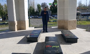 ادای احترام مدیرکل حفظ آثار دفاع مقدس اردبیل به مقام شهدای گمنام مشکین شهر