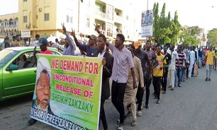 تظاهرات در نیجریه در حمایت از«شیخ زکزاکی» و درخواست آزادی سریع او