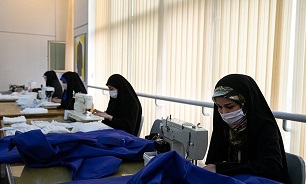 تجلیل از جهادگران عرصه سلامت تولید ماسک و گان در گلزار شهدای بوشهر