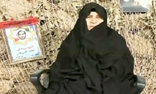 آرزویم این است که خداوند ریشه ی کفر و استکبار را بخشکاند