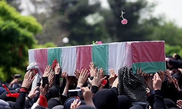 خاکسپاری پیکرهای مطهر دو شهید گمنام در دانشگاه آزاد واحد آیت‌الله آملی