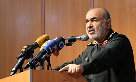 دشمن دیگر رمقی برای تهدید کردن ندارد/ تمام لوازم شکست دشمنان را در اختیار داریم