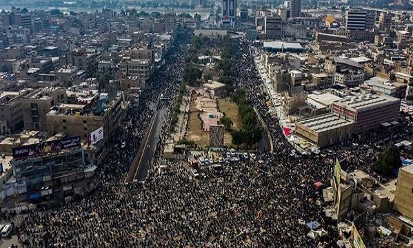 تجمع حامیان «مقتدی صدر» در بغداد/ سَر دادن شعارهای ضد آمریکایی