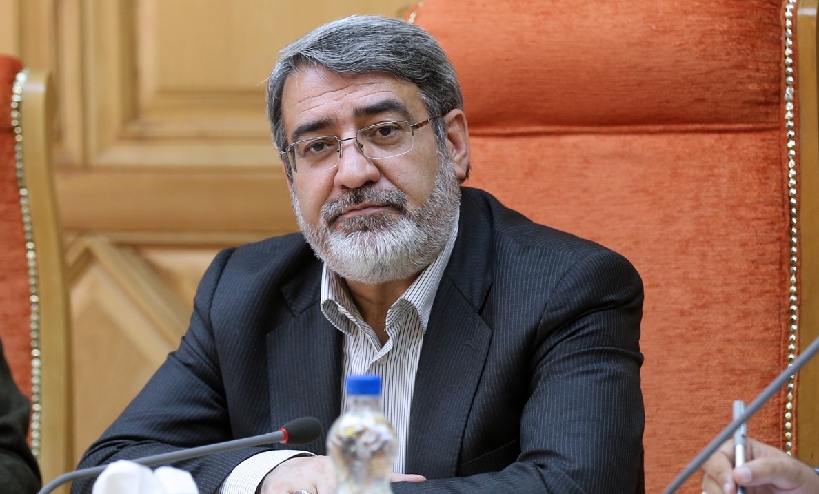 وزیر کشور: مردم در اجرای طرح ممنوعیت فعالیت صنوف و ترددها کمک کردند/ ادارات تهران تعطیل نیست