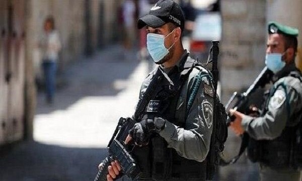 نظامیان صهیونیست به مسجدالاقصی یورش بردند/ بازداشت فلسطینیان