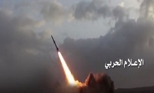 مجری یمنی: شش سال پیش سنگ به سوی سعودی‌ها پرتاب می‌کردیم امروز موشک بالستیک