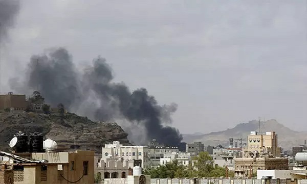 جنگنده‌های سعودی استان‌های «الجوف» و «البیضا» یمن رابمباران کردند