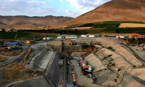 عملیات حفاری تونل انتقال آب «کانی‌سیب» پایان یافت