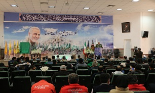 مراسم سالگرد شهید سلیمانی در بزرگترین گلزار شهدای مدافع حرم کشور برگزار شد/// در حال بارگذاری عکس نمایه