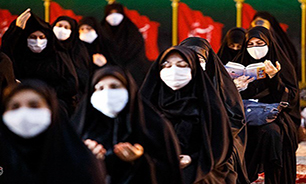 وداع بانوان انقلابی با پیکر مطهر شهدای تازه تفحص شده دفاع مقدس در اهواز