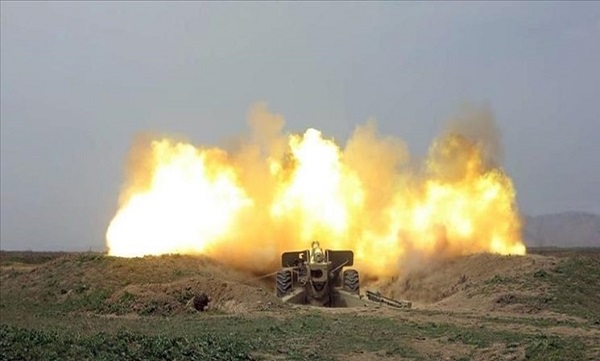 پرتاب نارنجک و شلیک سلاح‌های نیمه سنگین به سوی نیروهای جمهوری آذربایجان
