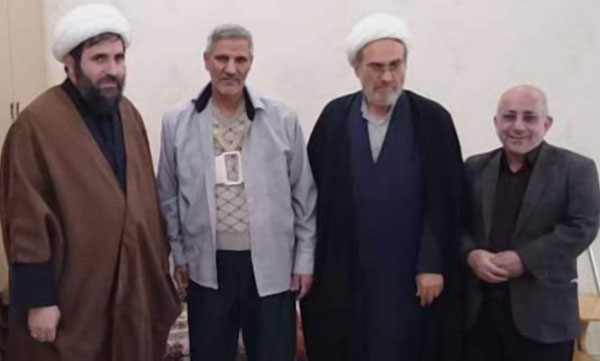 دیدار امام جمعه رهنان با جانباز ۷۰ درصد «جواد کبیری»