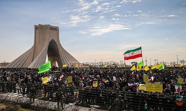 حماسه ۹ دی نقطه عطفی در تاریخ انقلاب اسلامی و نماد بصیرت مردمی