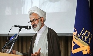 اسلام موتور حرکت انقلاب اسلامی است/ حفظ ارزش‌های انقلاب با جهاد تبیین
