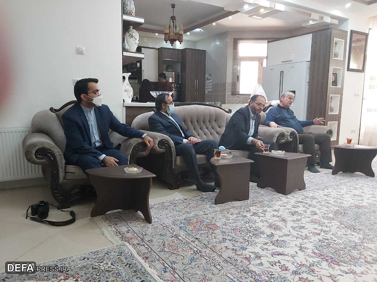 دیدار مدیران دانشگاه آزاد اسلامی یزد با ایثارگر و جانباز دانشگاه + تصاویر