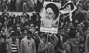 پیروزی انقلاب اسلامی، دامن افق‌ها را روشن ساخت