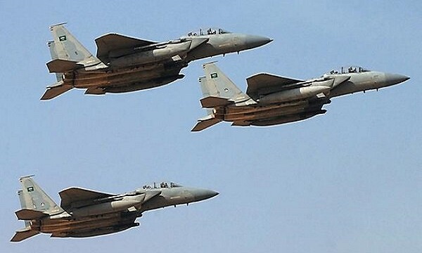 جنگنده‌های سعودی استان‌های «صنعاء» و «حضرموت» را بمباران کردند