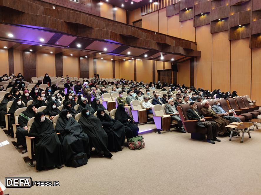 دومین یادواره شهدای خانواده «جوشقان نژاد» در قم برگزار شد+ تصاویر