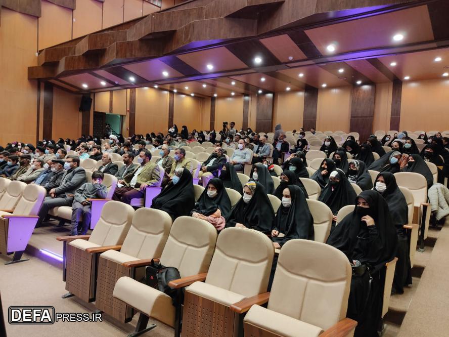 دومین یادواره شهدای خانواده «جوشقان نژاد» در قم برگزار شد+ تصاویر